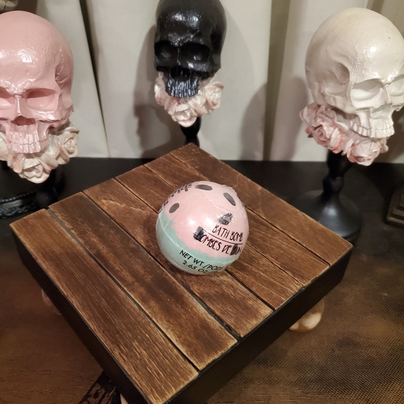 B•Pure Watermelon Scented Bath Bomb Set - Picture 7 of 7